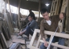 Xưởng sản xuất đồ gỗ của anh Nguyễn Văn Khuyến không những làm giàu cho gia đình mà còn tạo việc làm thường xuyên cho nhiều lao động địa phương